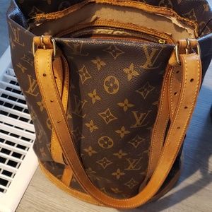 Vintage Louis Vuitton Monogram Bucket Purse!